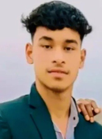 संदिग्ध परिस्थितियों में फंदे से लटकता मिला युवक, मौत से परिवार में मचा कोहराम